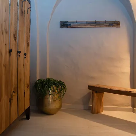 Schloss Rattey - Haus Weinwerk * Schonbeck (Mecklenburg-Vorpommern)