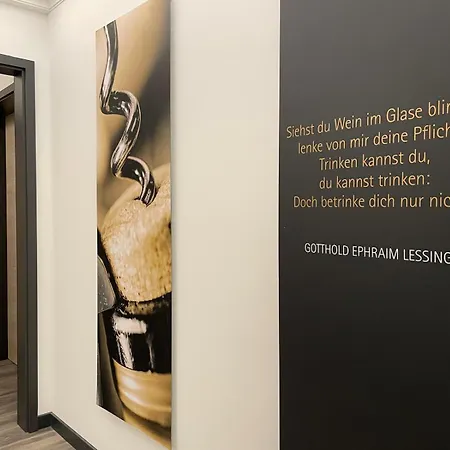 Schloss Rattey - Haus Weinwerk Hotel *